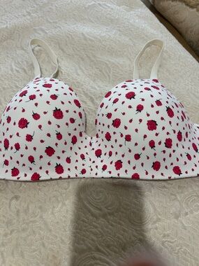 PINK Victoria's Secret White Bra with Red Rose Print
